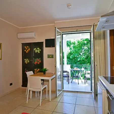 Appartement In Sicily Including Breakfast *
